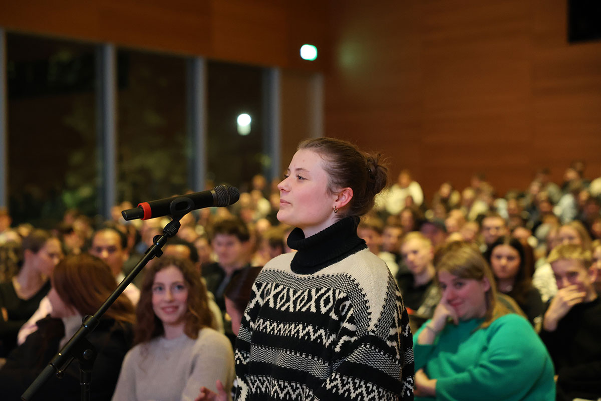 Sofie Würschum, Studentin im Studiengang Technical Management, interessierte sich besonders für die Praxisphasen im Unternehmen. 