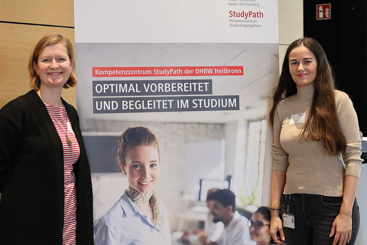 Das Kompetenzzentrum Studypath mit Ina Daum (links) und Isabelle Pelz stellten die vielseitigen Angebote vor. 